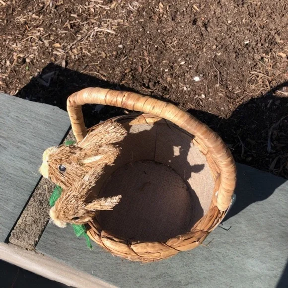 Bunny Easter basket - Picture 2 of 3